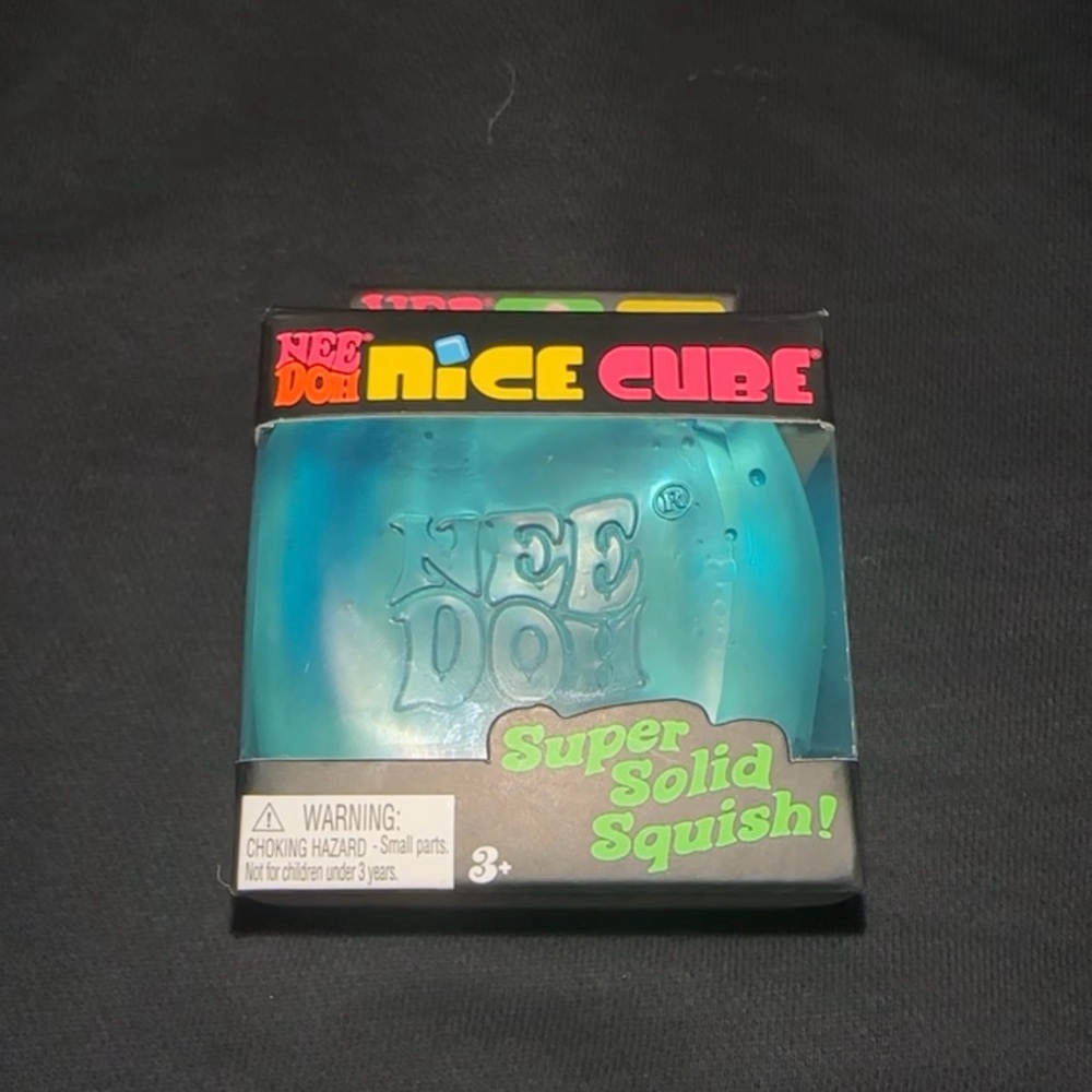 NeeDoh Nice Cube Super Solid Squish - Blue